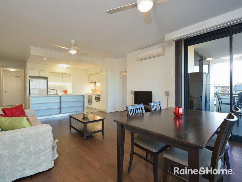 Photo - 237/75 Central Lane, Gladstone Central QLD 4680 - Image 6