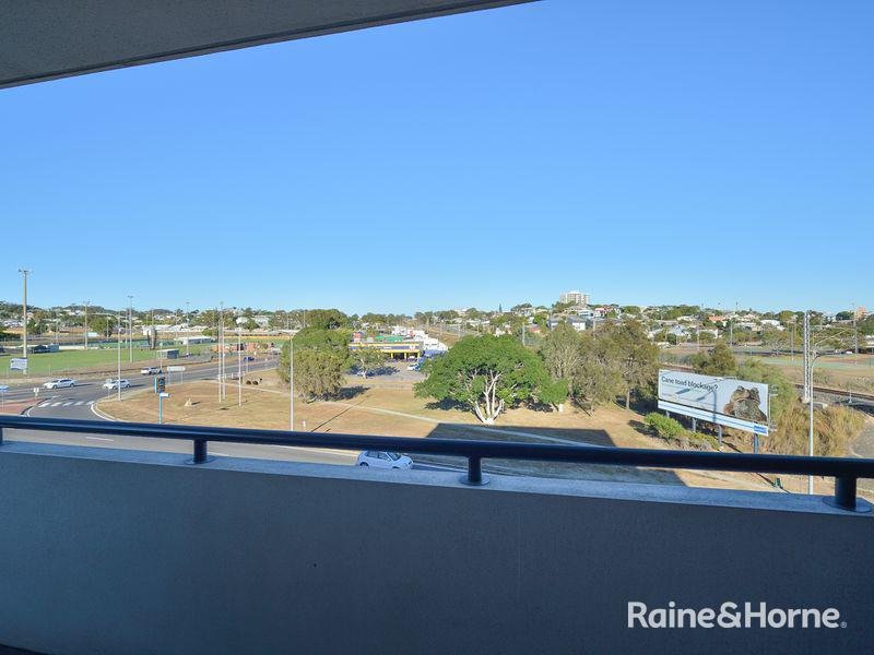 Photo - 237/75 Central Lane, Gladstone Central QLD 4680 - Image 7