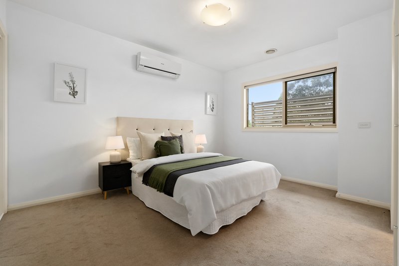 Photo - 2/38 Arnold Drive, Scoresby VIC 3179 - Image 10