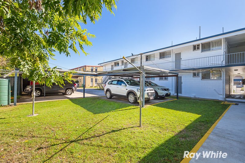 Photo - 2/38 Benabrow Avenue, Bongaree QLD 4507 - Image 14