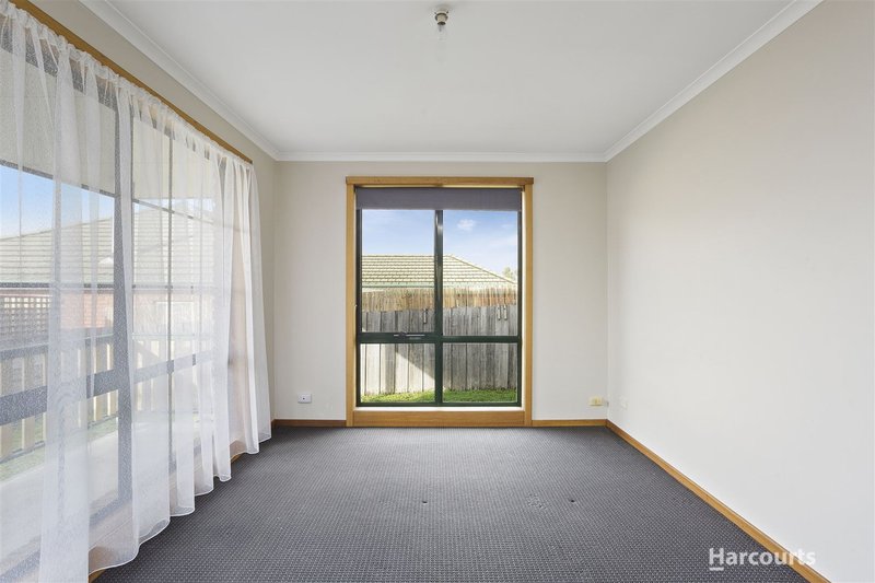 Photo - 2/38 Benwerrin Crescent, Norwood TAS 7250 - Image 9