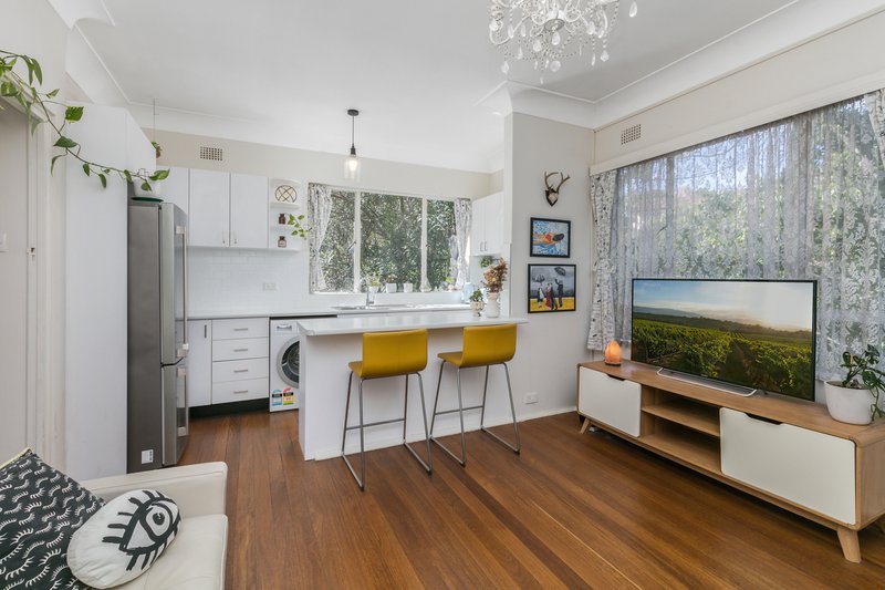 Photo - 2/38 Brightmore Street, Cremorne NSW 2090 - Image 2