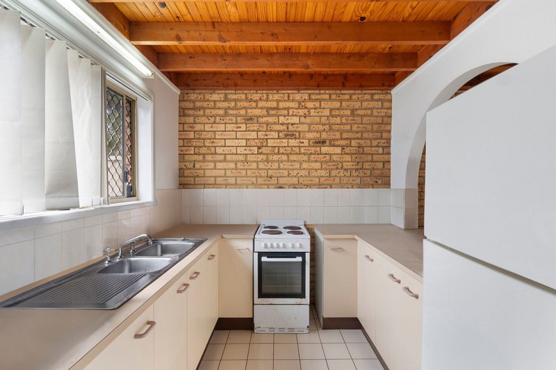 Photo - 2/38 Charles Avenue, Logan Central QLD 4114 - Image 4