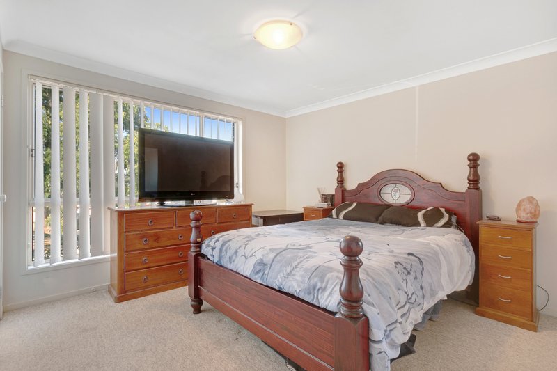 Photo - 238 Denton Park Drive, Aberglasslyn NSW 2320 - Image 2