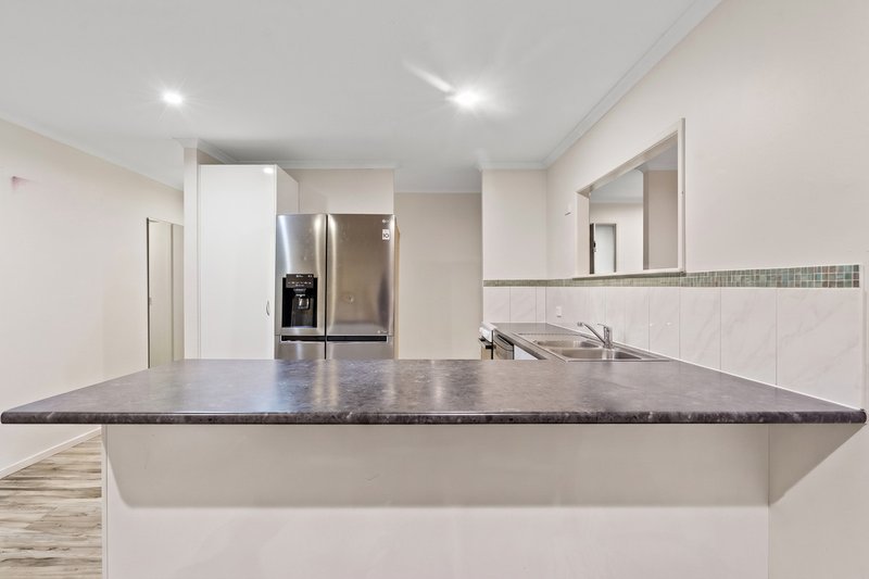 Photo - 238 Discovery Drive, Helensvale QLD 4212 - Image 2