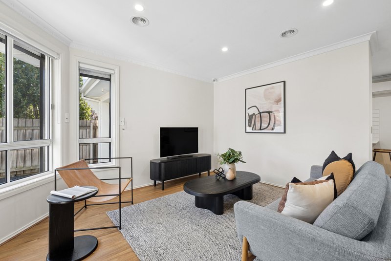 Photo - 2/38 Driscolls Road, Kealba VIC 3021 - Image 2
