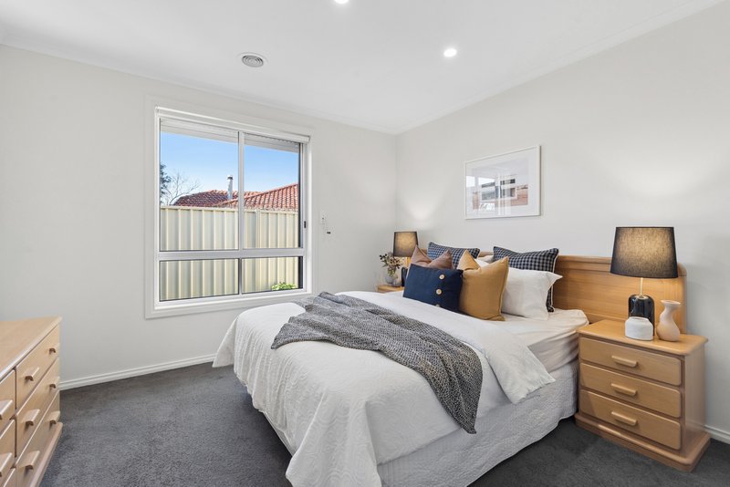 Photo - 2/38 Driscolls Road, Kealba VIC 3021 - Image 6