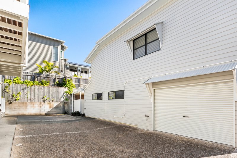 Photo - 2/38 Dunsmore Street, Kelvin Grove QLD 4059 - Image 17