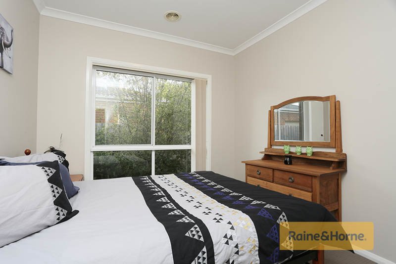 Photo - 2/38 Galilee Boulevard, Melton West VIC 3337 - Image 6