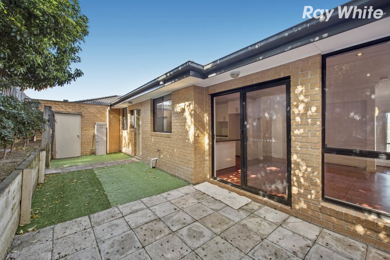 Photo - 2/38 Jones Road, Dandenong VIC 3175 - Image 8