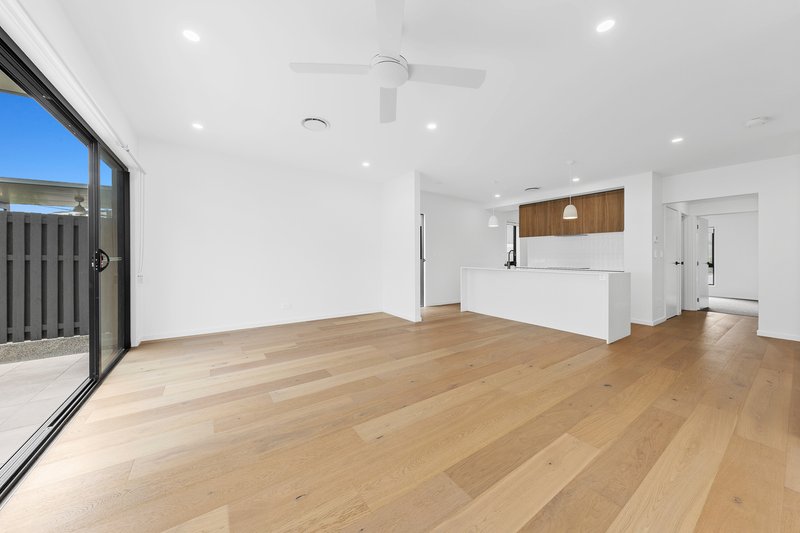 Photo - 23/8 Lawrence Lyons Place, Kenmore QLD 4069 - Image 6