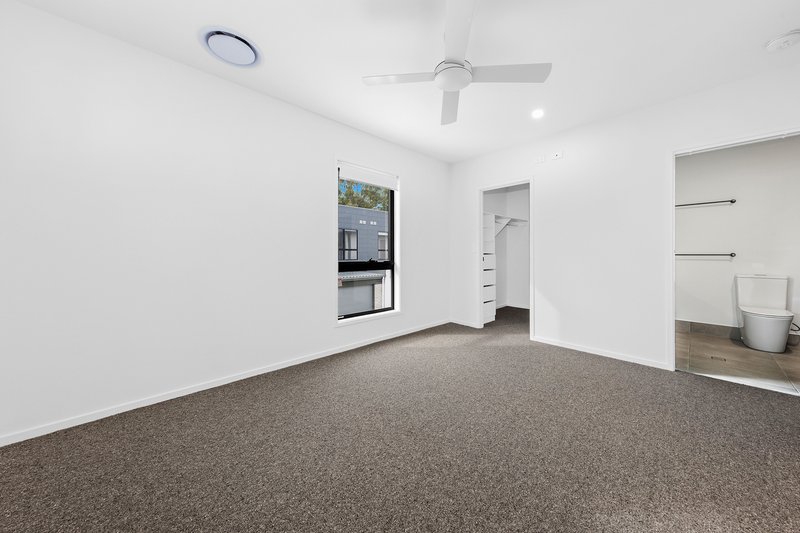 Photo - 23/8 Lawrence Lyons Place, Kenmore QLD 4069 - Image 10