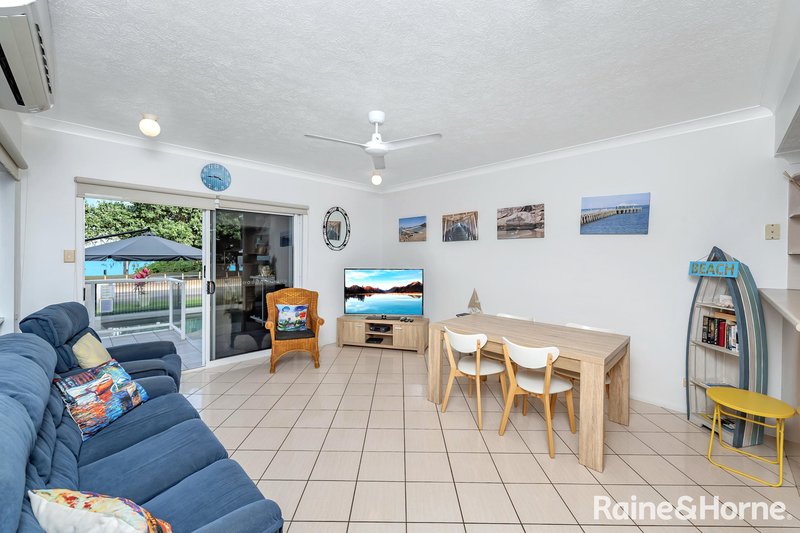 Photo - 2/38 Marine Parade, Arcadia QLD 4819 - Image 3