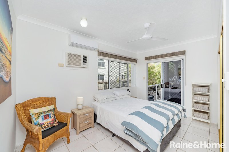 Photo - 2/38 Marine Parade, Arcadia QLD 4819 - Image 7