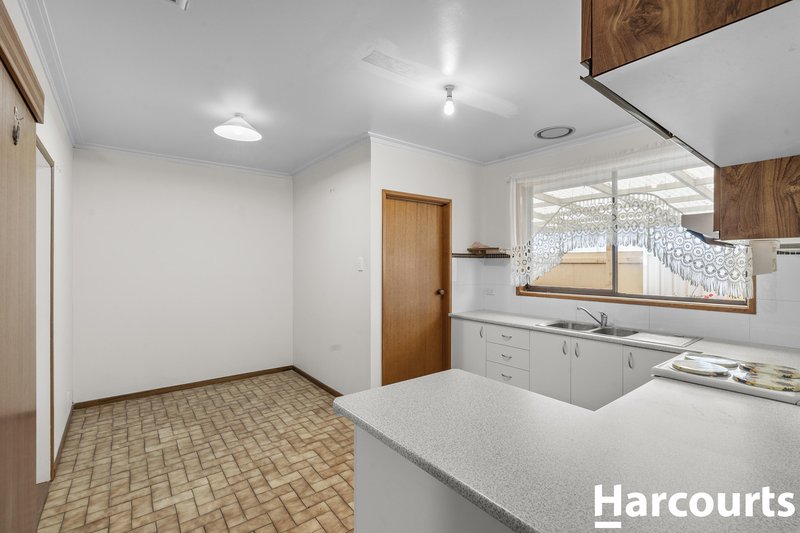 Photo - 2/38 Mortimer Street, Werribee VIC 3030 - Image 6