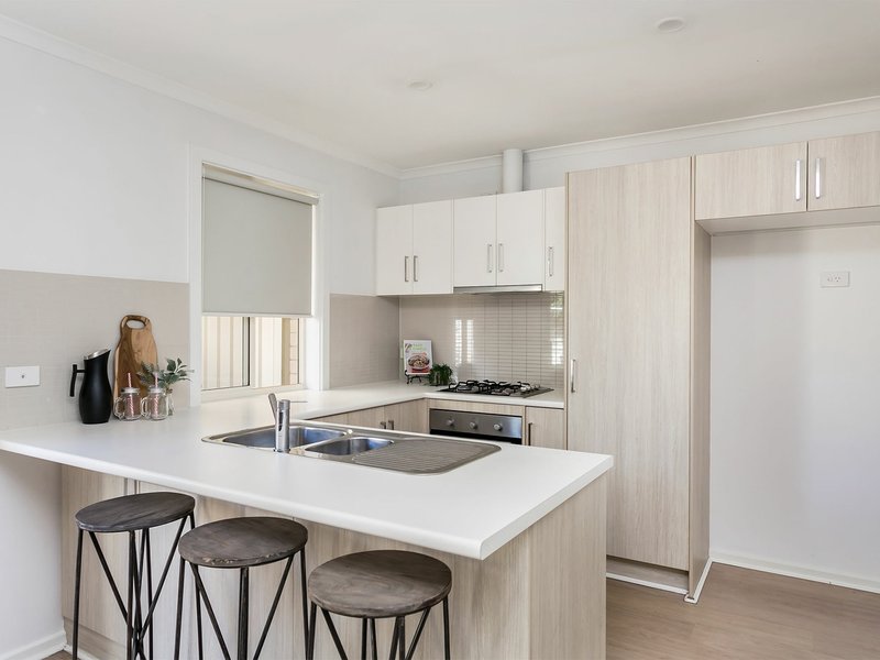 Photo - 2/38 Murray Street, Albert Park SA 5014 - Image 2