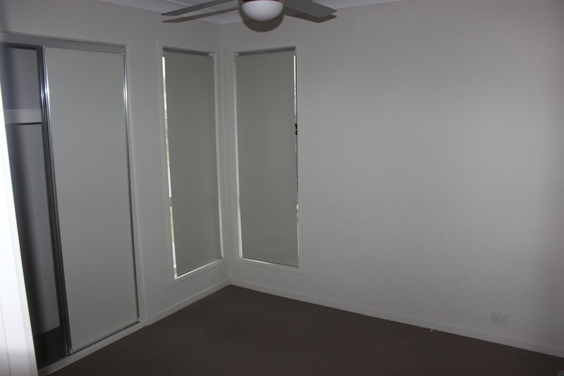 Photo - 2/38 Parkview Drive, Glenvale QLD 4350 - Image 4