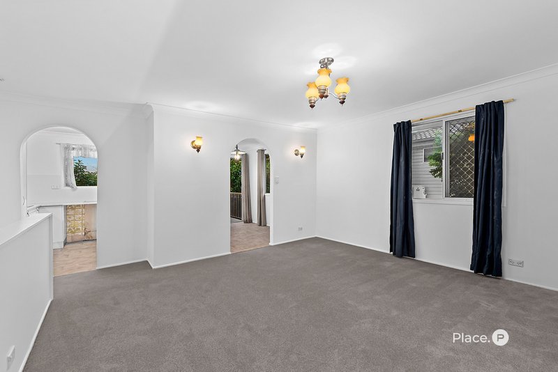 Photo - 238 Samsonvale Road, Bray Park QLD 4500 - Image 6