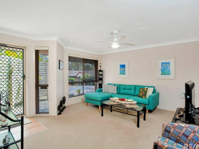 Photo - 2/38 Sandalwood Terrace, Nerang QLD 4211 - Image 3