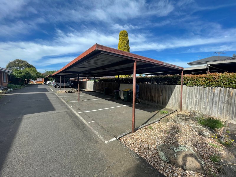 Photo - 2/38 Spring Street, Thomastown VIC 3074 - Image 2