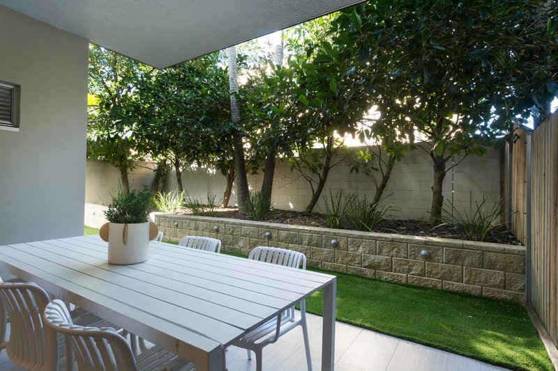 Photo - 2/38 Toombul Terrace, Nundah QLD 4012 - Image 1