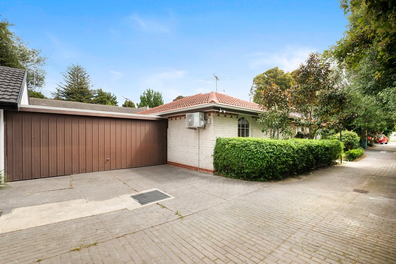 Photo - 2/38 Tulip Grove, Cheltenham VIC 3192 - Image 16