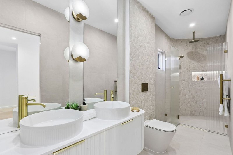 Photo - 238 Woniora Road, Blakehurst NSW 2221 - Image 8