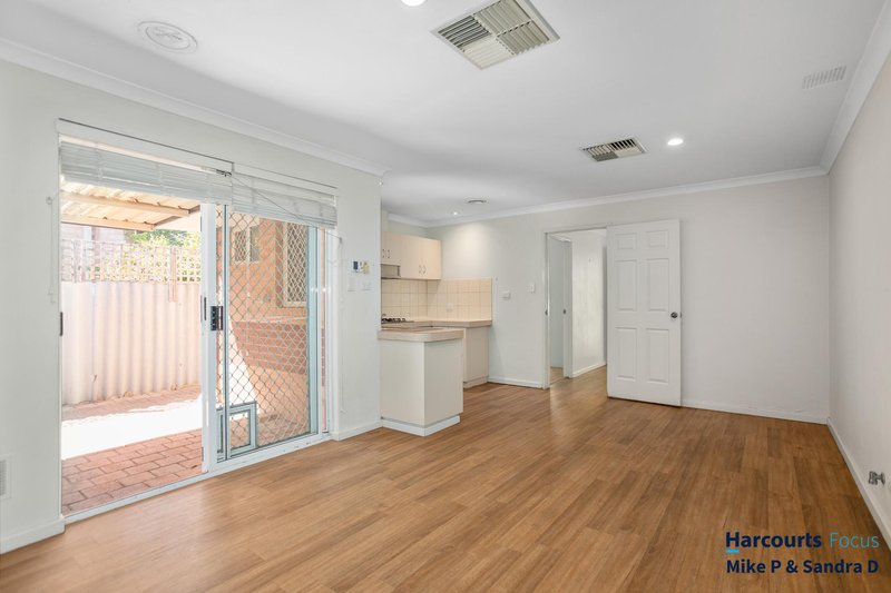 Photo - 2/38 Woodloes Street, Cannington WA 6107 - Image 10