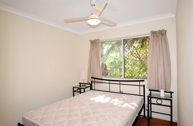 Photo - 2/38 Yarroon Street, Gladstone Central QLD 4680 - Image 9