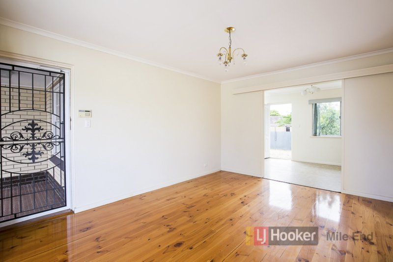 Photo - 2/381 Tapleys Hill Road, Seaton SA 5023 - Image 9