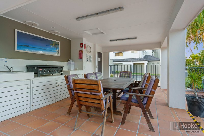 Photo - 23/82-86 Limetree Parade, Runaway Bay QLD 4216 - Image 25