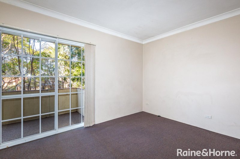 Photo - 2/39-41 Sorrell Street, North Parramatta NSW 2151 - Image 3