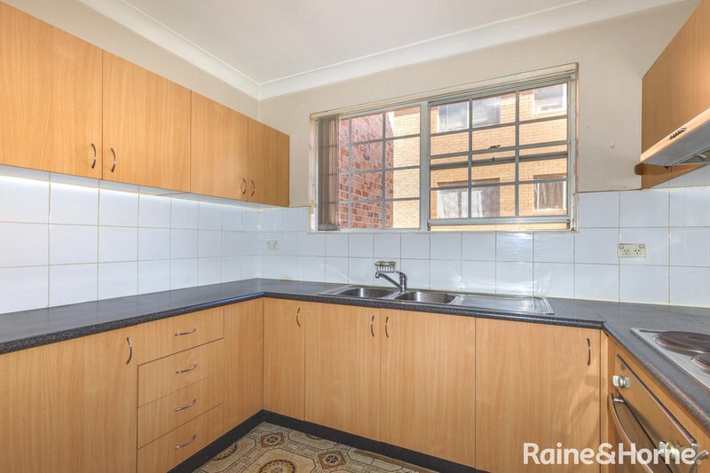 Photo - 2/39-41 Sorrell Street, North Parramatta NSW 2151 - Image 4