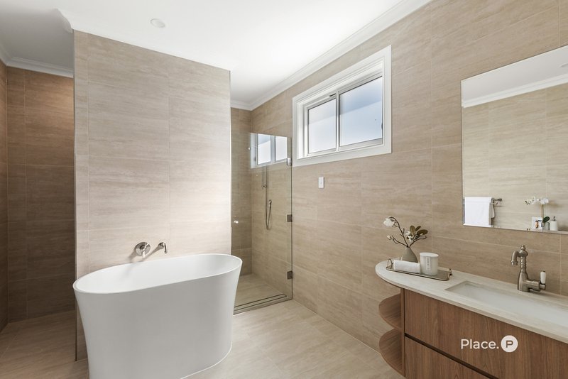 Photo - 2/39 Alma Road, Clayfield QLD 4011 - Image 13