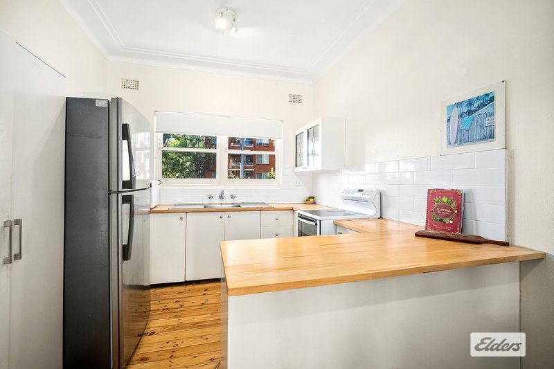 Photo - 2/39 Banksia Road, Caringbah NSW 2229 - Image 2