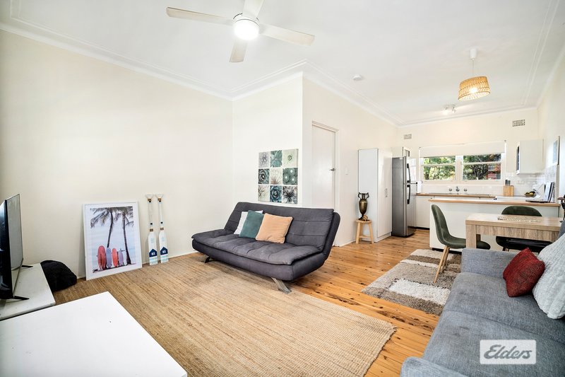 Photo - 2/39 Banksia Road, Caringbah NSW 2229 - Image 3