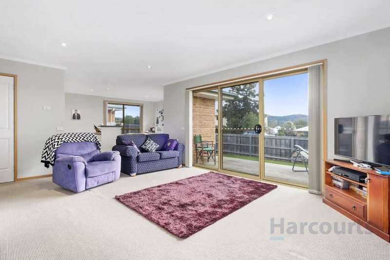 Photo - 2/39 Beach Road, Margate TAS 7054 - Image 4