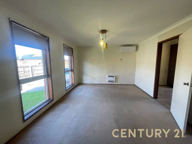 Photo - 2/39 Bruce Street, Dandenong VIC 3175 - Image 2
