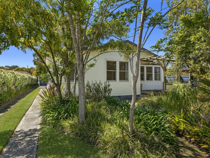 239 Buff Point Avenue, Buff Point NSW 2262