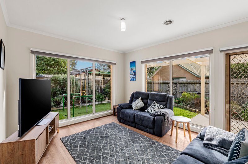 Photo - 2/39 Farnham Road, Bayswater VIC 3153 - Image 7