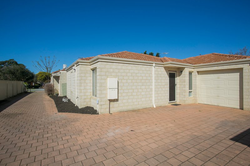 Photo - 2/39 Ferguson Street, Midvale WA 6056 - Image 2