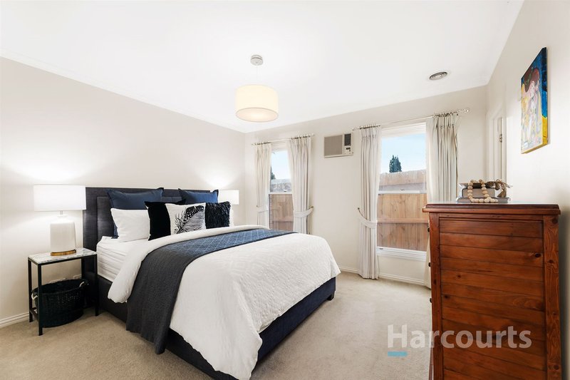 Photo - 2/39 Harmsworth Avenue, Wantirna South VIC 3152 - Image 6