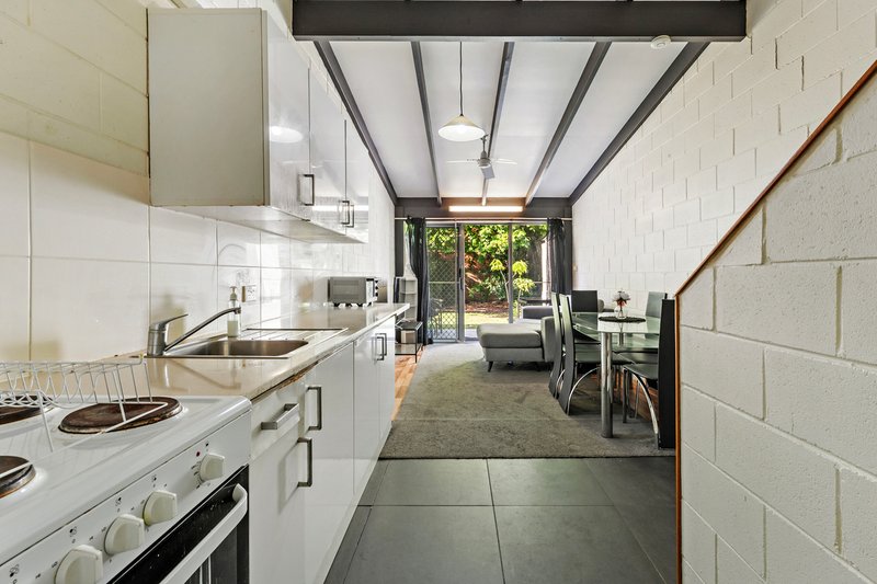 Photo - 2/39 Harvey Street, Strathpine QLD 4500 - Image 3
