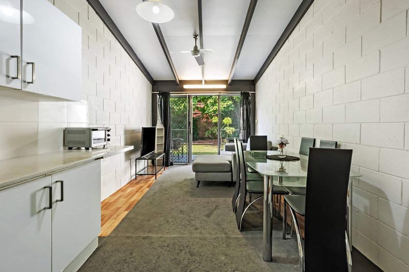 Photo - 2/39 Harvey Street, Strathpine QLD 4500 - Image 6