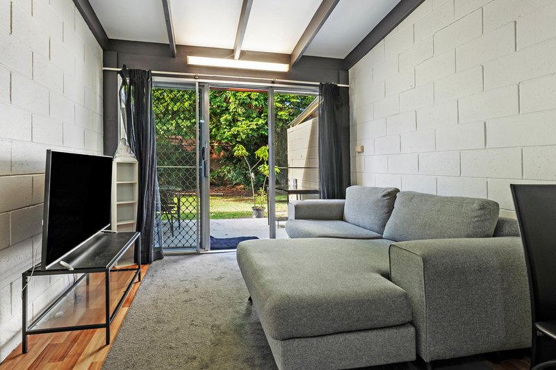 Photo - 2/39 Harvey Street, Strathpine QLD 4500 - Image 7