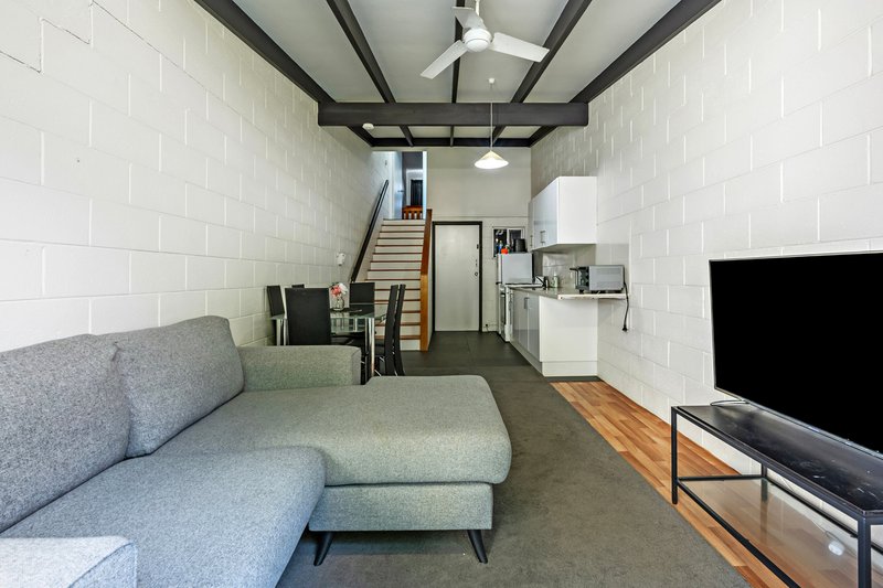 Photo - 2/39 Harvey Street, Strathpine QLD 4500 - Image 8