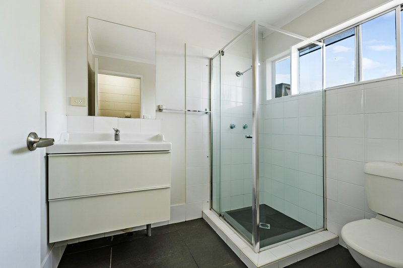 Photo - 2/39 Harvey Street, Strathpine QLD 4500 - Image 10