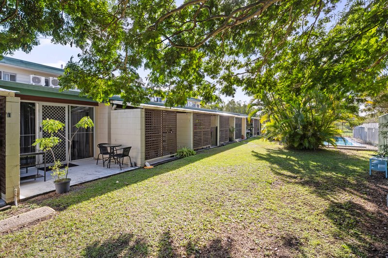 Photo - 2/39 Harvey Street, Strathpine QLD 4500 - Image 12