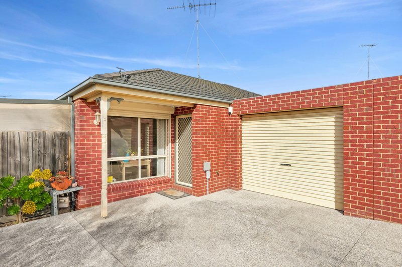 2/39 Haugh Street, Lovely Banks VIC 3213