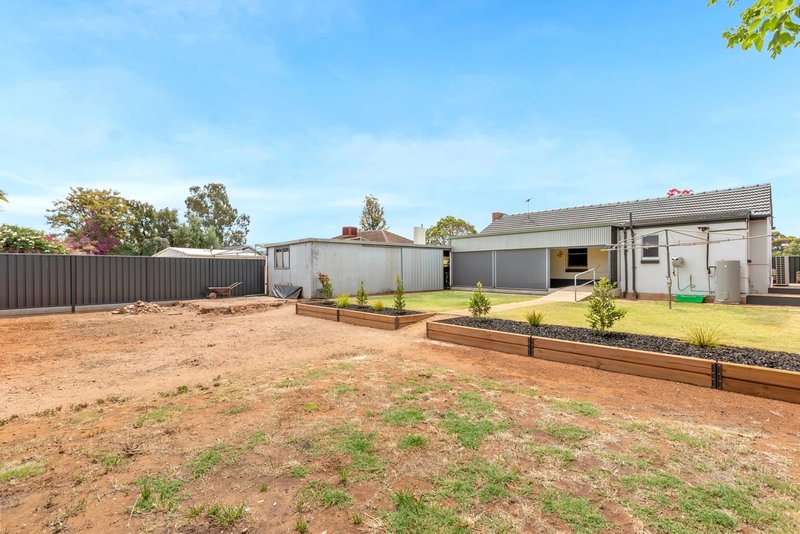 Photo - 239 Midway Road, Elizabeth Downs SA 5113 - Image 14